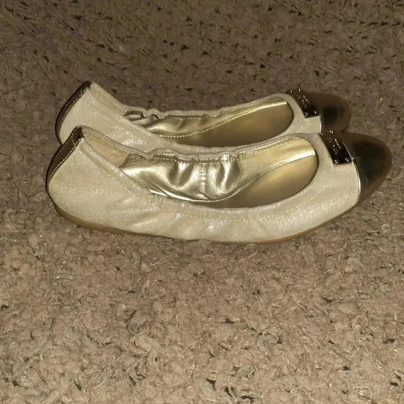 COACH-DARSI-Gold-Metallic Dusty Suede/Patent Ballet Flats-Sz 6.5-Excellent - Picture 4 of 7